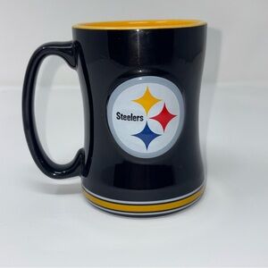 NFL Pittsburgh Steelers Black Ceramic Mug With Team Logo 2013 Boelter Brands